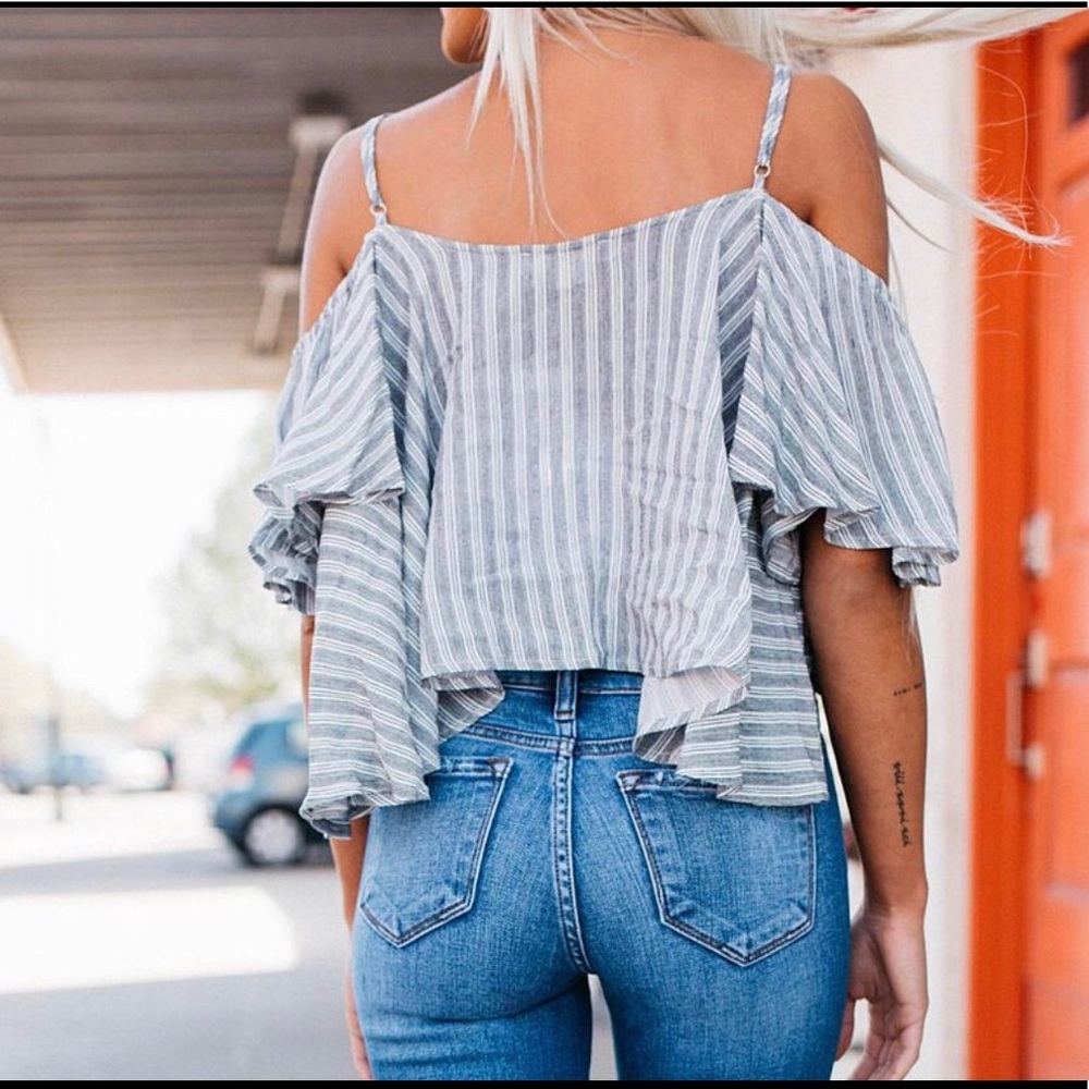 Cold Shoulder Top - Picture 3 of 3